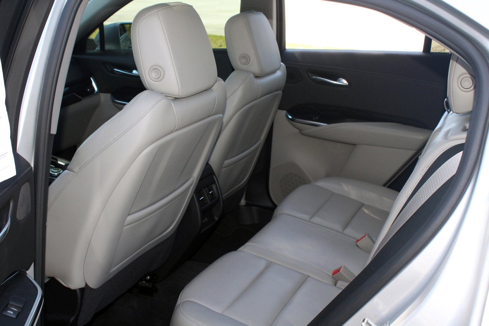 2020 Cadillac XT4 FWD Premium Luxury